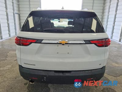 Zdjęcie 6 z 12 samochodu: 2022 CHEVROLET TRAVERSE LT VIN:1GNERGKW5NJ161815 - miniatura