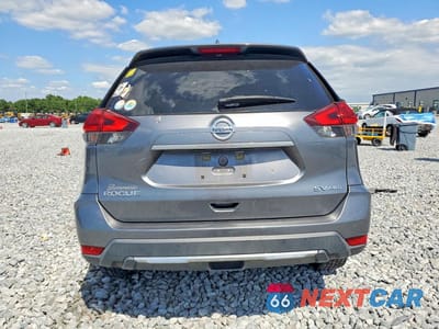 Zdjęcie 6 z 14 samochodu: 2017 NISSAN ROGUE SV VIN:KNMAT2MV3HP610488 - miniatura