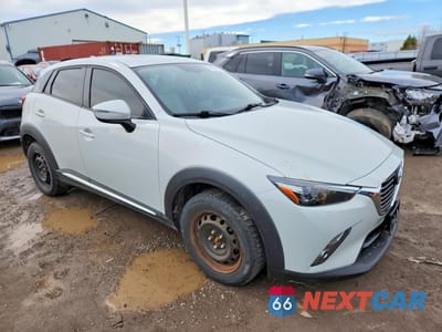Czwarte zdjęcie samochodu z boku: 2016 MAZDA CX-3 GRAND TOURING VIN:JM1DKBD76G0117171 - miniatura