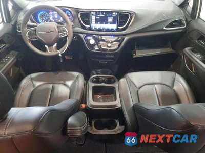 Zdjęcie 8 z 13 samochodu: 2025 CHRYSLER PACIFICA SELECT VIN:2C4RC1BG7SR564560 - miniatura