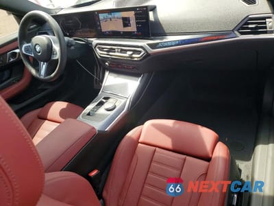 Zdjęcie 8 z 12 samochodu: 2024 BMW M240XI VIN:3MW53CM03R8E68975 - miniatura