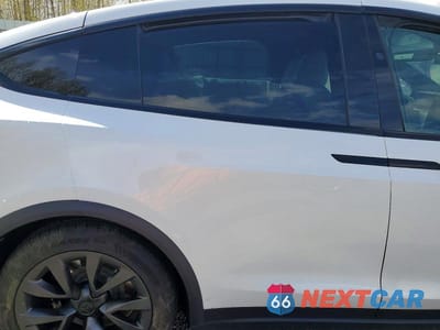 Zdjęcie 11 z 13 samochodu: 2022 TESLA MODEL X VIN:7SAXCDE56NF351556 - miniatura