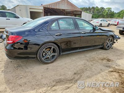 Trzecie zdjęcie samochodu z tyłu: 2018 MERCEDES-BENZ E 300 VIN:WDDZF4JB1JA339302 - miniatura