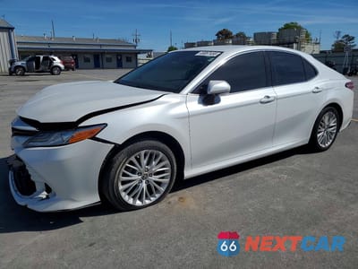 2020 TOYOTA CAMRY HYBRID XLE 4T1F31AKXLU532677 - główne zdjęcie licytacji z USA - miniatura