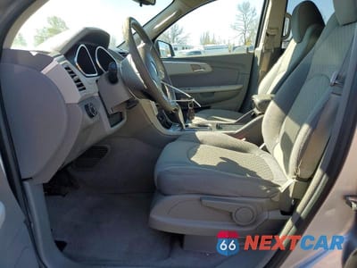 Zdjęcie 7 z 13 samochodu: 2011 CHEVROLET TRAVERSE LS VIN:1GNKVEED8BJ232675 - miniatura
