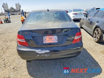 Zdjęcie 6 z 11 samochodu: 2014 MERCEDES-BENZ C 250 VIN:WDDGF4HB2ER316938 - miniatura