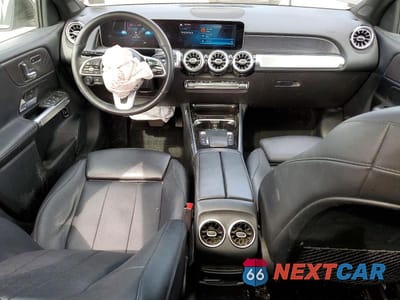 Zdjęcie 8 z 13 samochodu: 2021 MERCEDES-BENZ GLB 250 4MATIC VIN:W1N4M4HBXMW112187 - miniatura