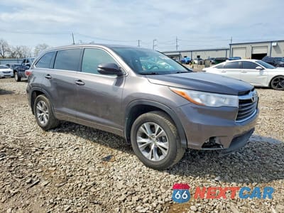 Czwarte zdjęcie samochodu z boku: 2015 TOYOTA HIGHLANDER LE PLUS VIN:5TDBKRFH9FS157195 - miniatura