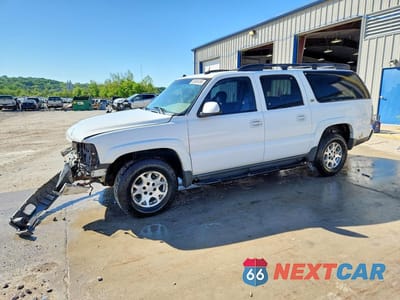 2004 CHEVROLET SUBURBAN K1500 3GNFK16Z14G313437 - główne zdjęcie licytacji z USA - miniatura