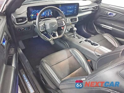Zdjęcie 8 z 11 samochodu: 2024 FORD MUSTANG VIN:1FAGP8UH9R5132608 - miniatura