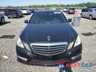 Piąte zdjęcie samochodu w środku: 2012 MERCEDES-BENZ E 350 VIN:WDDHF5KB9CA600971 - miniatura