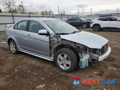 Czwarte zdjęcie samochodu z boku: 2009 MITSUBISHI LANCER ES VIN:JA3AU26U79U007434 - miniatura