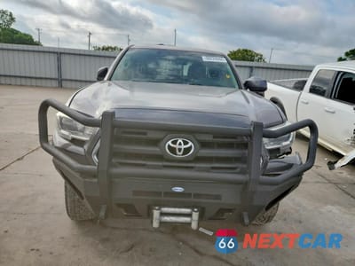 Piąte zdjęcie samochodu w środku: 2017 TOYOTA TACOMA SR5 V6 VIN:5TFAZ5CNXHX053211 - miniatura