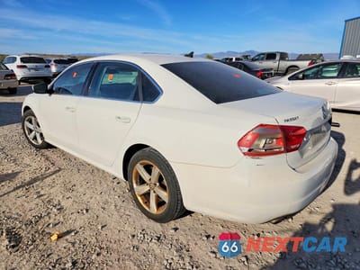 Drugie zdjęcie samochodu z przodu: 2014 VOLKSWAGEN PASSAT SE VIN:1VWBS7A34EC049757 - miniatura