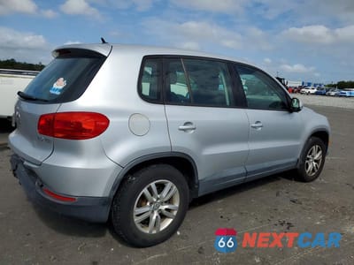 Trzecie zdjęcie samochodu z tyłu: 2012 VOLKSWAGEN TIGUAN S VIN:WVGAV7AX6CW525541 - miniatura