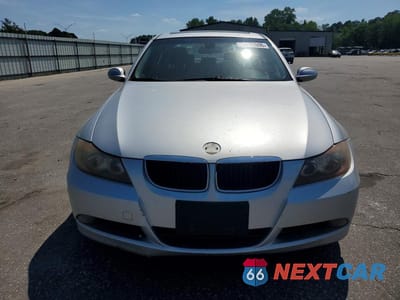 Piąte zdjęcie samochodu w środku: 2006 BMW 325 I AUTOMATIC VIN:WBAVB17596NK38025 - miniatura