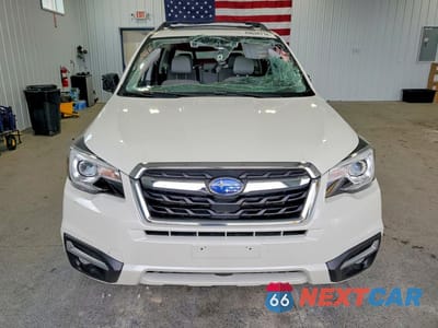 Piąte zdjęcie samochodu w środku: 2018 SUBARU FORESTER 2.5I LIMITED VIN:JF2SJARC0JH596918 - miniatura