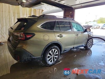 Trzecie zdjęcie samochodu z tyłu: 2020 SUBARU OUTBACK PREMIUM VIN:4S4BTAEC3L3103422 - miniatura