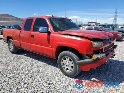 Czwarte zdjęcie samochodu z boku: 2005 CHEVROLET SILVERADO SS VIN:2GCEK19N351362520 - miniatura