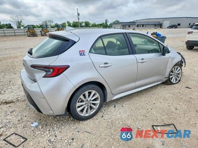 Trzecie zdjęcie samochodu z tyłu: 2025 TOYOTA COROLLA HATCHBACK SE VIN:JTND4MBE4S3233964 - miniatura