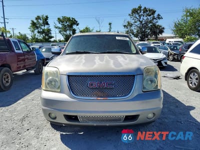 Piąte zdjęcie samochodu w środku: 2007 GMC YUKON XL DENALI VIN:1GKFK66877J271764 - miniatura