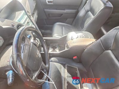 Zdjęcie 8 z 13 samochodu: 2010 HONDA PILOT TOURING VIN:5FNYF4H98AB504200 - miniatura