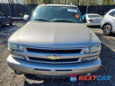Piąte zdjęcie samochodu w środku: 2004 CHEV SUBURBAN K1500 VIN:3GNFK16Z84G310857 - miniatura