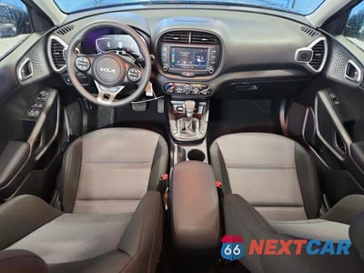 Zdjęcie 8 z 12 samochodu: 2025 KIA SOUL LX VIN:KNDJ23AU1S7261441 - miniatura