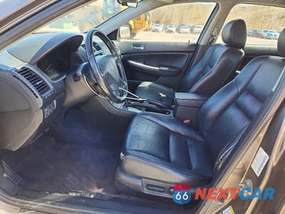 Zdjęcie 7 z 11 samochodu: 2006 HONDA ACCORD EX VIN:1HGCM66826A063607 - miniatura