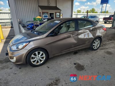 2013 HYUNDAI ACCENT GLS KMHCU4AE5DU311629 - główne zdjęcie licytacji z USA - miniatura