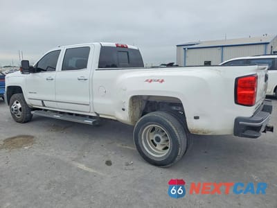 Drugie zdjęcie samochodu z przodu: 2018 CHEVROLET SILVERADO K3500 LTZ VIN:1GC4K0CY8JF117336 - miniatura