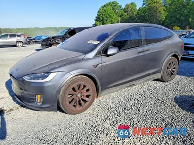 2018 TESLA MODEL X 5YJXCBE42JF137392 - główne zdjęcie licytacji z USA - miniatura