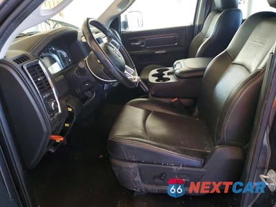 Zdjęcie 7 z 12 samochodu: 2017 RAM 1500 LARAMIE VIN:1C6RR7NTXHS660613 - miniatura