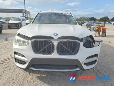 Piąte zdjęcie samochodu w środku: 2020 BMW X3 VIN:5UXTY3C05L9D63091 - miniatura