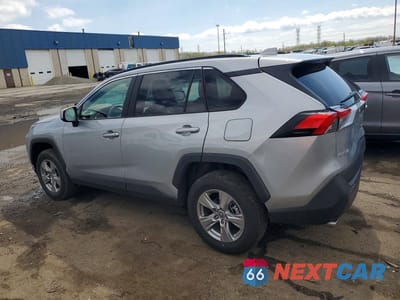 Drugie zdjęcie samochodu z przodu: 2025 TOYOTA RAV4 XLE VIN:2T3P1RFV4SW617371 - miniatura