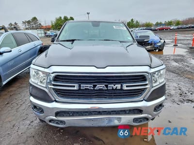 Piąte zdjęcie samochodu w środku: 2020 RAM 1500 BIG HORN VIN:1C6SRFBT1LN165238 - miniatura