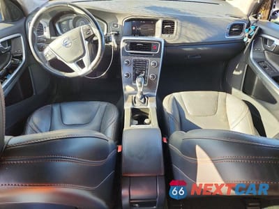 Zdjęcie 8 z 12 samochodu: 2015 VOLVO V60 CROSS COUNTRY PREMIER VIN:YV4612HKXF1002010 - miniatura