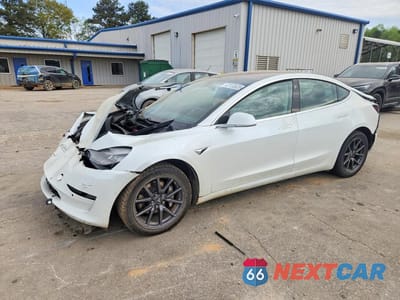 2019 TESLA MODEL 3 5YJ3E1EBXKF191588 - główne zdjęcie licytacji z USA - miniatura