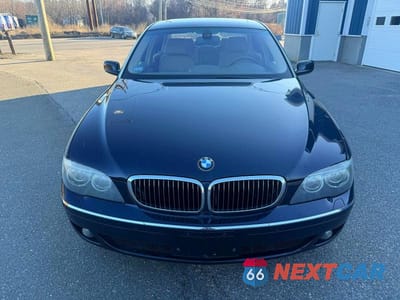 Zdjęcie 12 z 12 samochodu: 2007 BMW 750 VIN:WBAHN83507DT68768 - miniatura