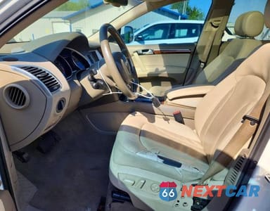 Zdjęcie 7 z 13 samochodu: 2009 AUDI Q7 VIN:WA1AY74L69D006220 - miniatura