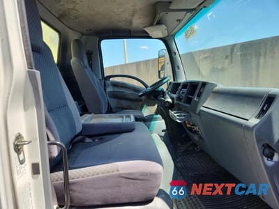 Zdjęcie 11 z 13 samochodu: 2011 ISUZU NPR BOX TRUCK VIN:JALC4W160B7001407 - miniatura