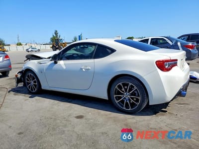 Drugie zdjęcie samochodu z przodu: 2017 TOYOTA 86 BASE VIN:JF1ZNAA14H8711435 - miniatura