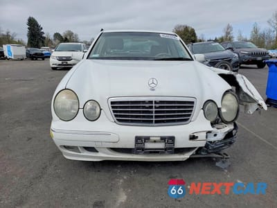 Piąte zdjęcie samochodu w środku: 2001 MERCEDES-BENZ E 320 VIN:WDBJF65J31B259867 - miniatura