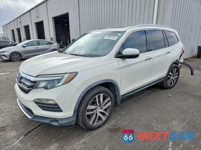 2017 HONDA PILOT TOURING 5FNYF5H97HB036542 - główne zdjęcie licytacji z USA - miniatura