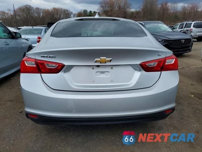 Zdjęcie 6 z 13 samochodu: 2017 CHEVROLET MALIBU LT VIN:1G1ZE5ST7HF131652 - miniatura