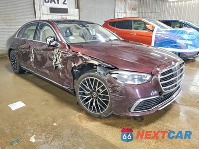 Czwarte zdjęcie samochodu z boku: 2021 MERCEDES-BENZ S 580 4MATIC VIN:W1K6G7GBXMA037083 - miniatura