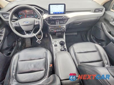 Zdjęcie 8 z 13 samochodu: 2020 FORD ESCAPE SEL VIN:1FMCU9H96LUB28163 - miniatura