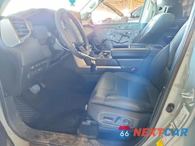Zdjęcie 7 z 13 samochodu: 2024 TOYOTA TUNDRA CREWMAX LIMITED VIN:5TFJA5DB2RX209089 - miniatura