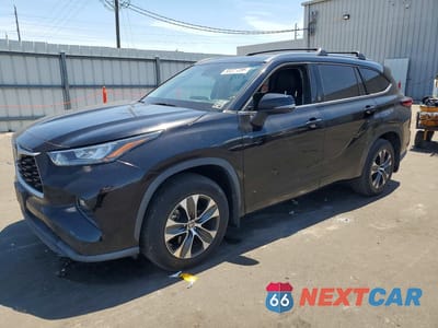 2020 TOYOTA HIGHLANDER XLE 5TDGZRAH5LS513372 - główne zdjęcie licytacji z USA - miniatura