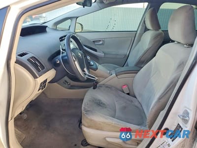 Zdjęcie 7 z 12 samochodu: 2011 TOYOTA PRIUS TWO VIN:JTDKN3DU4B5318430 - miniatura